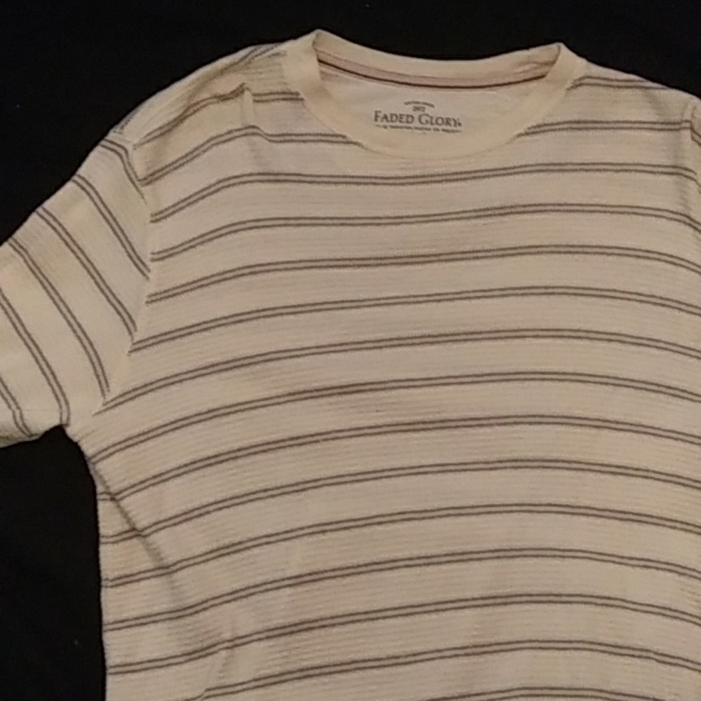Faded Glory L Sweater